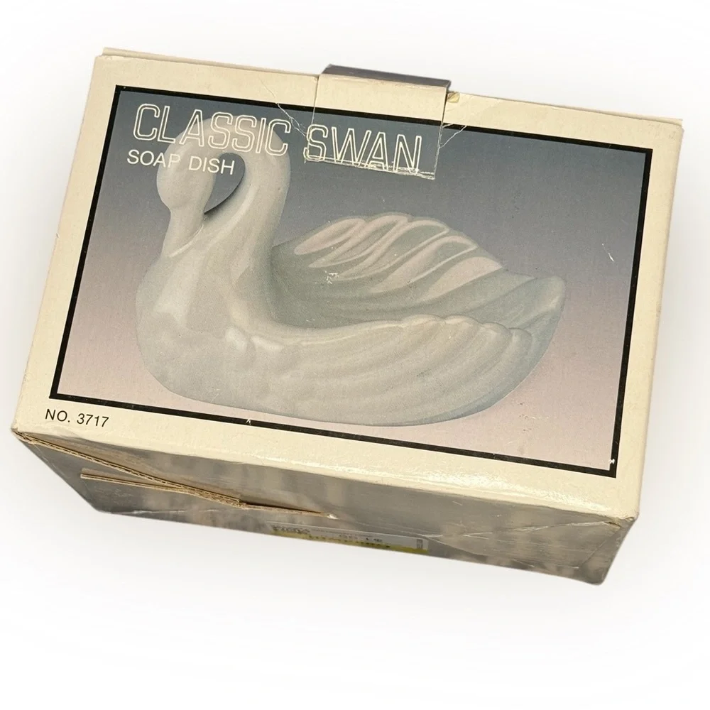 Classic Swan Soap Dish